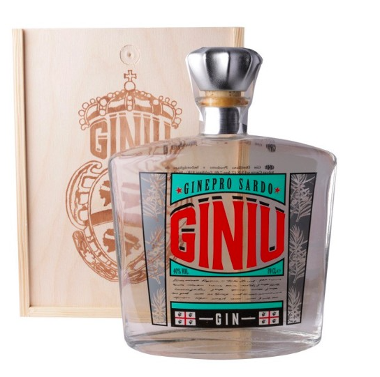 Silvio Carta Giniu Wooden box 70cl
